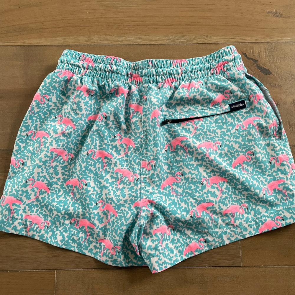 Chubbies Flamingo 4” inseam Men’s Swim Shorts, size small - Picture 3 of 4